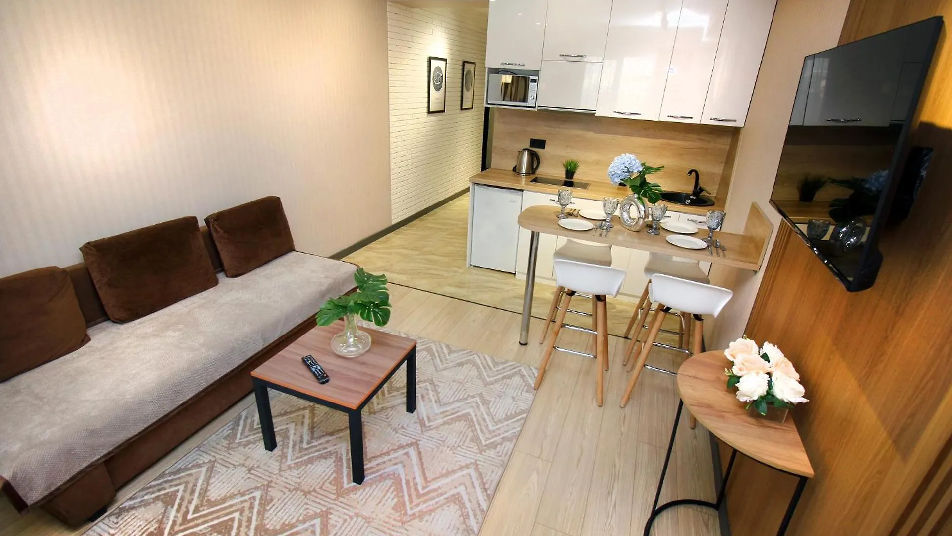 Harmony One 413 Apartment Almaty 0*,